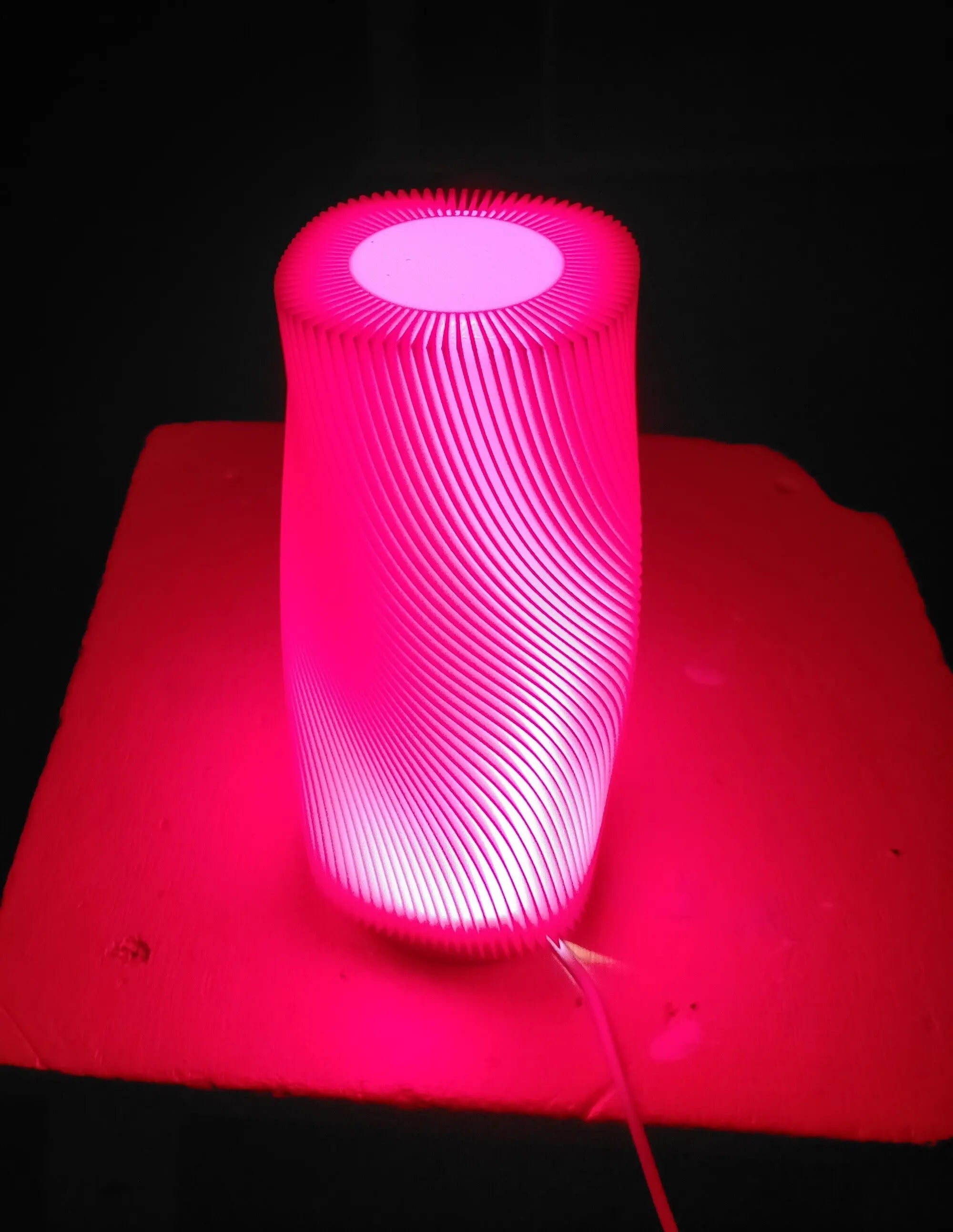 💡 Lampe 3D Basique version 1 – Élégance minimaliste & design organique DP3D