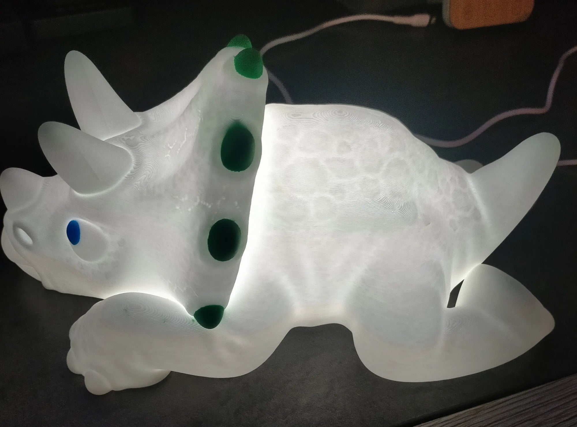 🦕 Lampe Dino 3D – Tricératops Lumineux DP3D